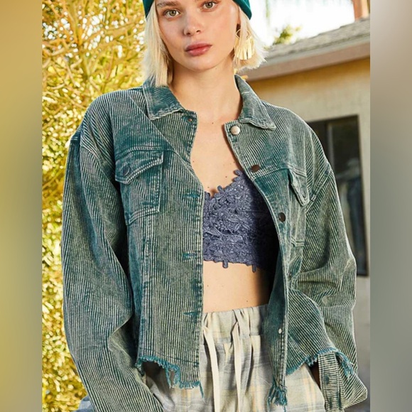 NWOT POL HUNTER GREEN BUTTON DOWN DISTRESSED HEM CORDUROY JACKET - Picture 4 of 8